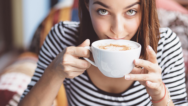 Кофе в больших количествах может навредить зрению